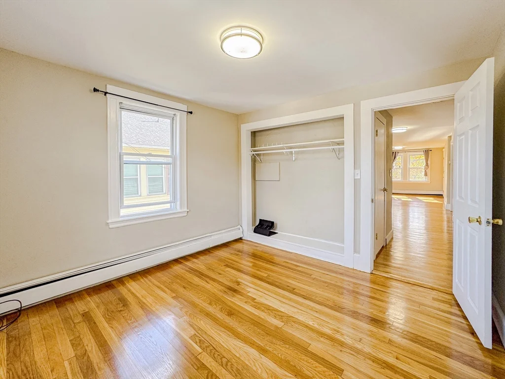 19 Town Hill St, Quincy