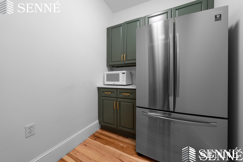 19 Trowbridge St, Mid-Cambridge