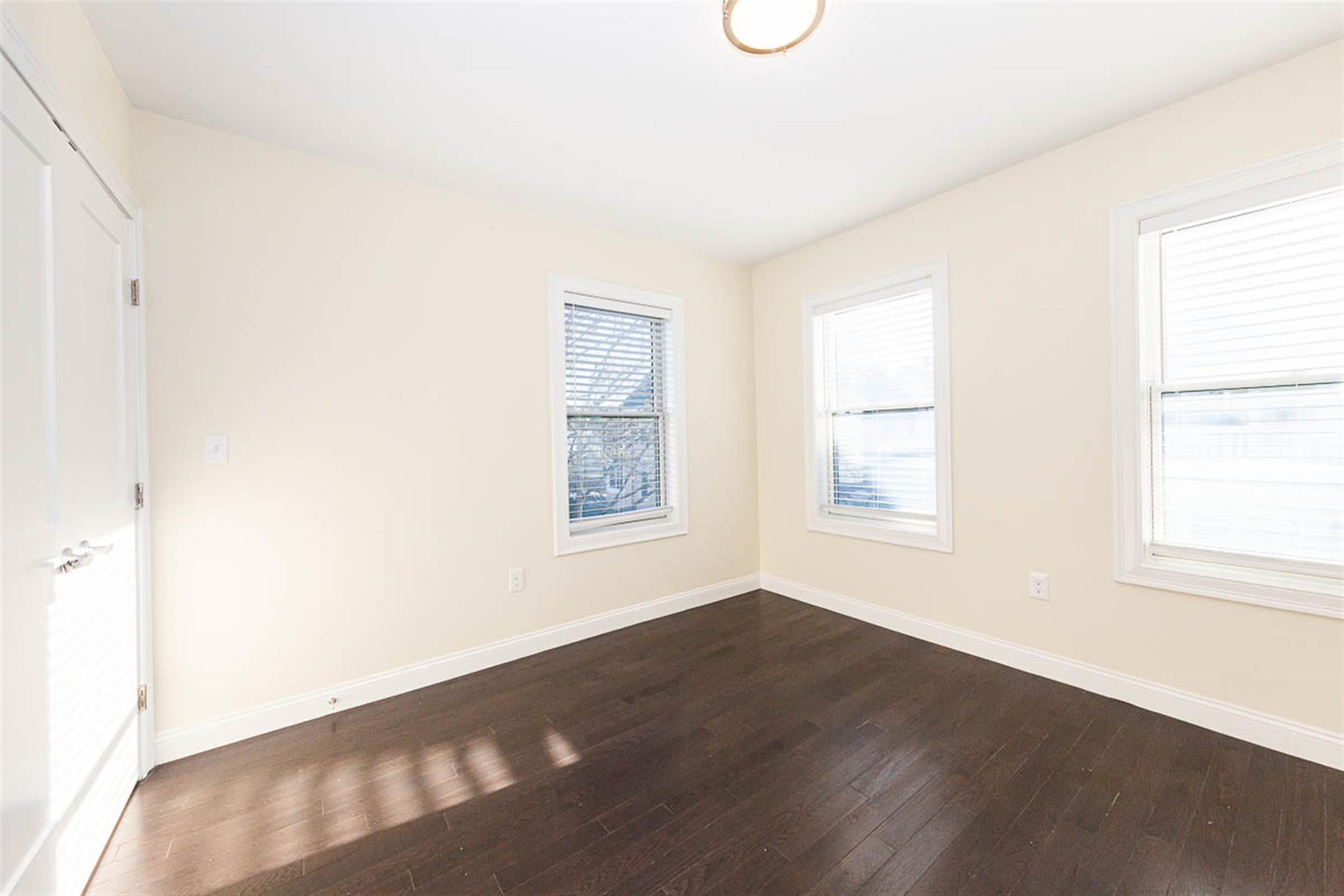 5 Malvern Ter, South Medford