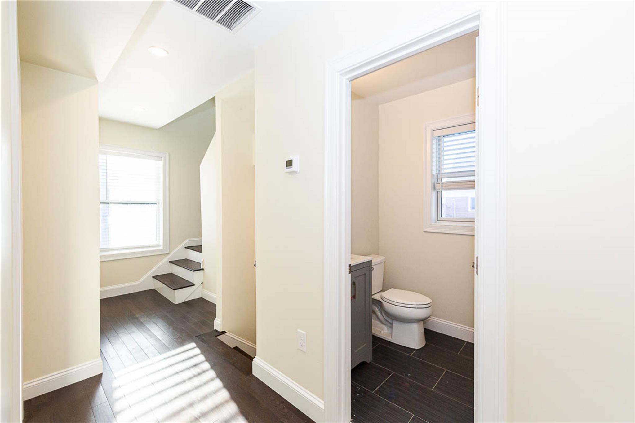 5 Malvern Ter, South Medford