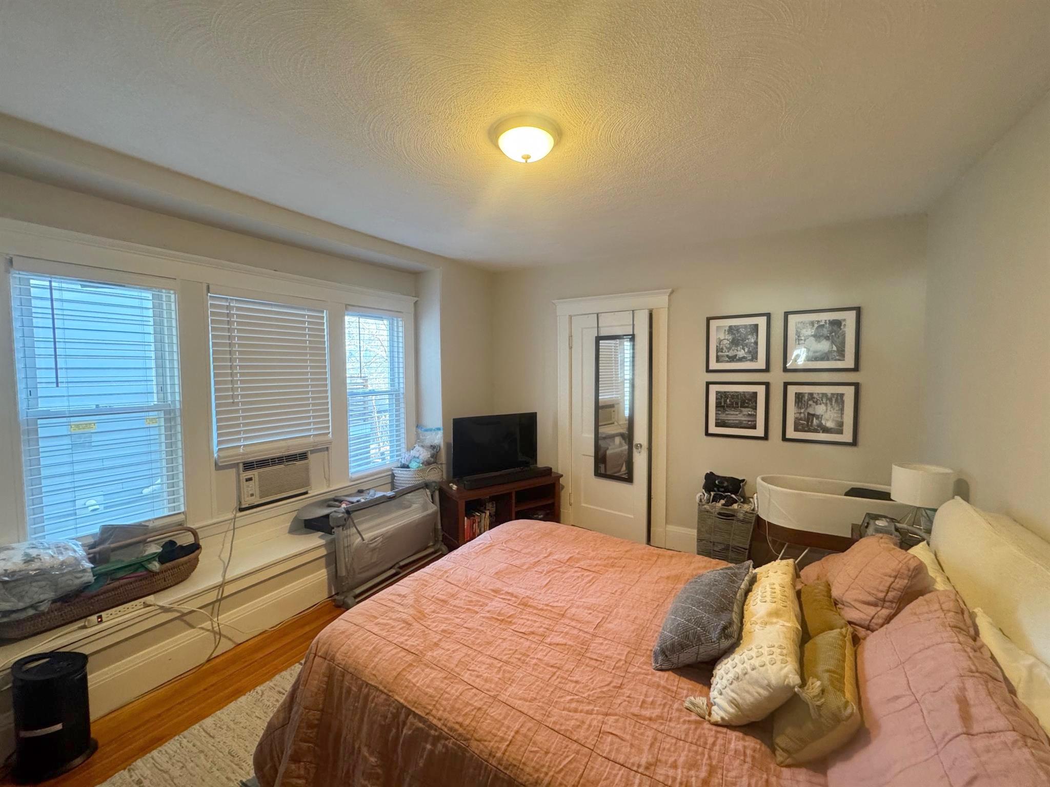 28 Fairmount Ave, West Somerville