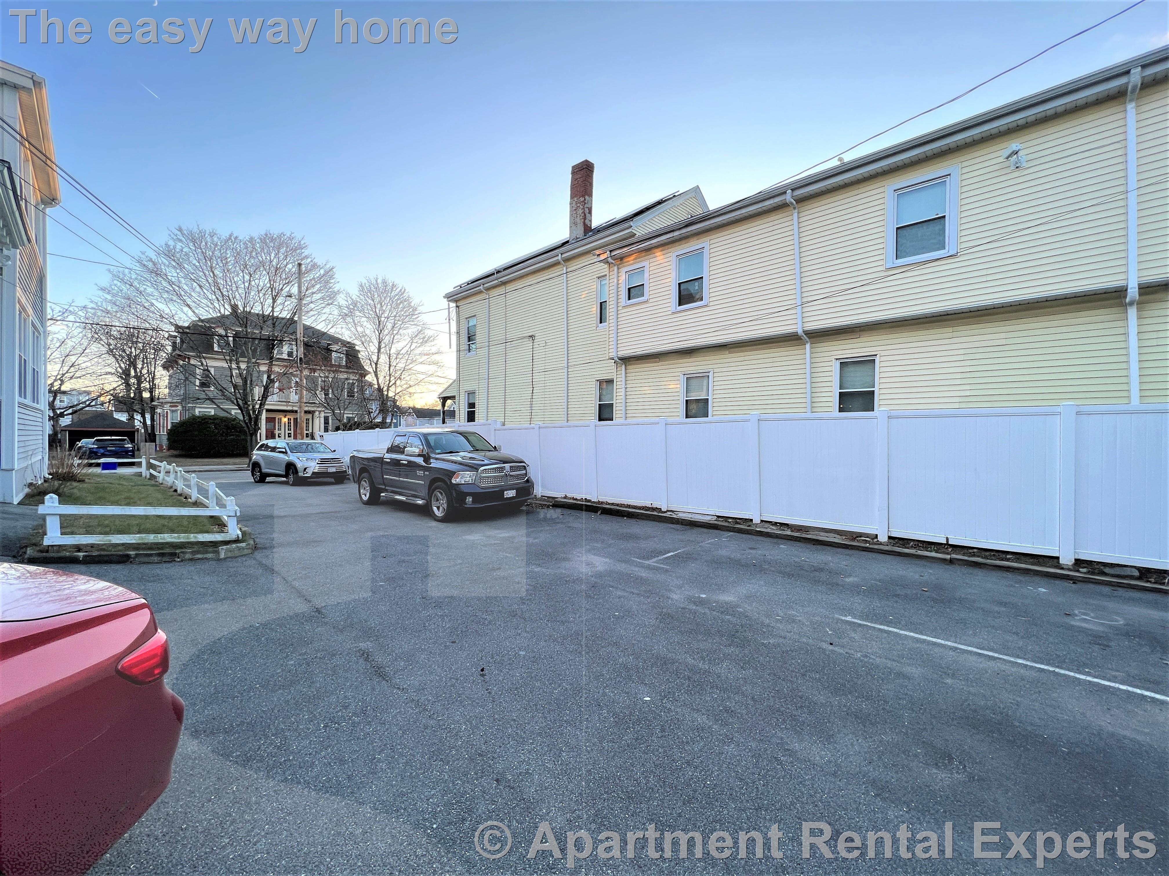 25 Chestnut St, Malden Center