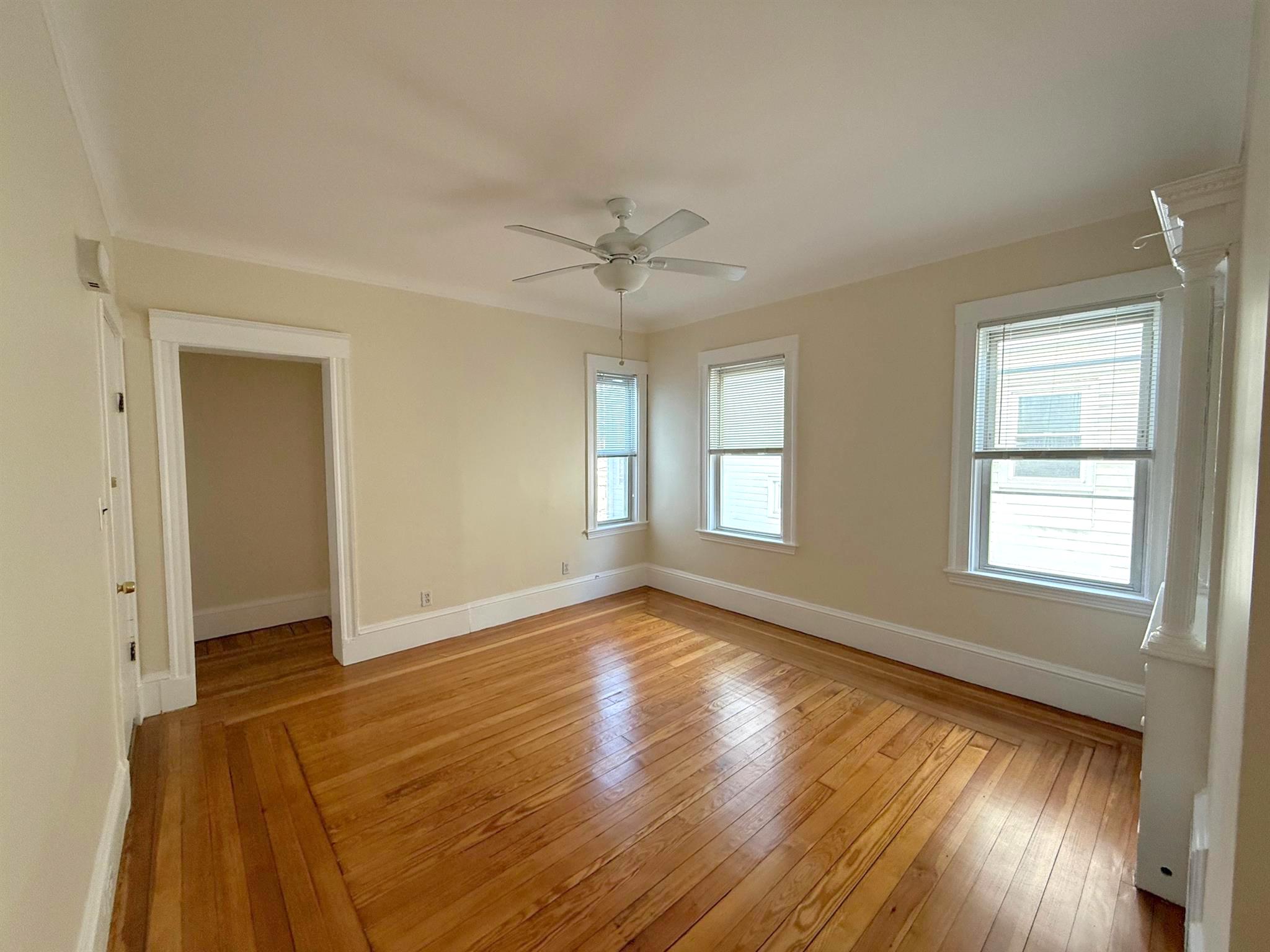 14 Stanford Ter, Ward Two