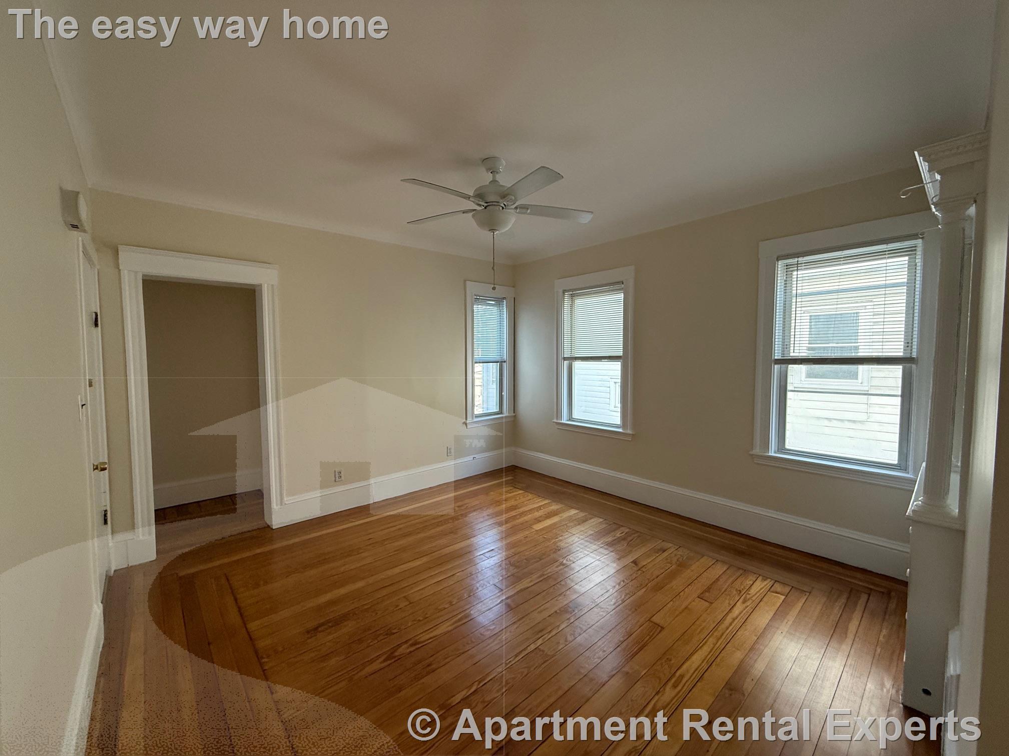 14-16 Stanford Ter, Porter Square