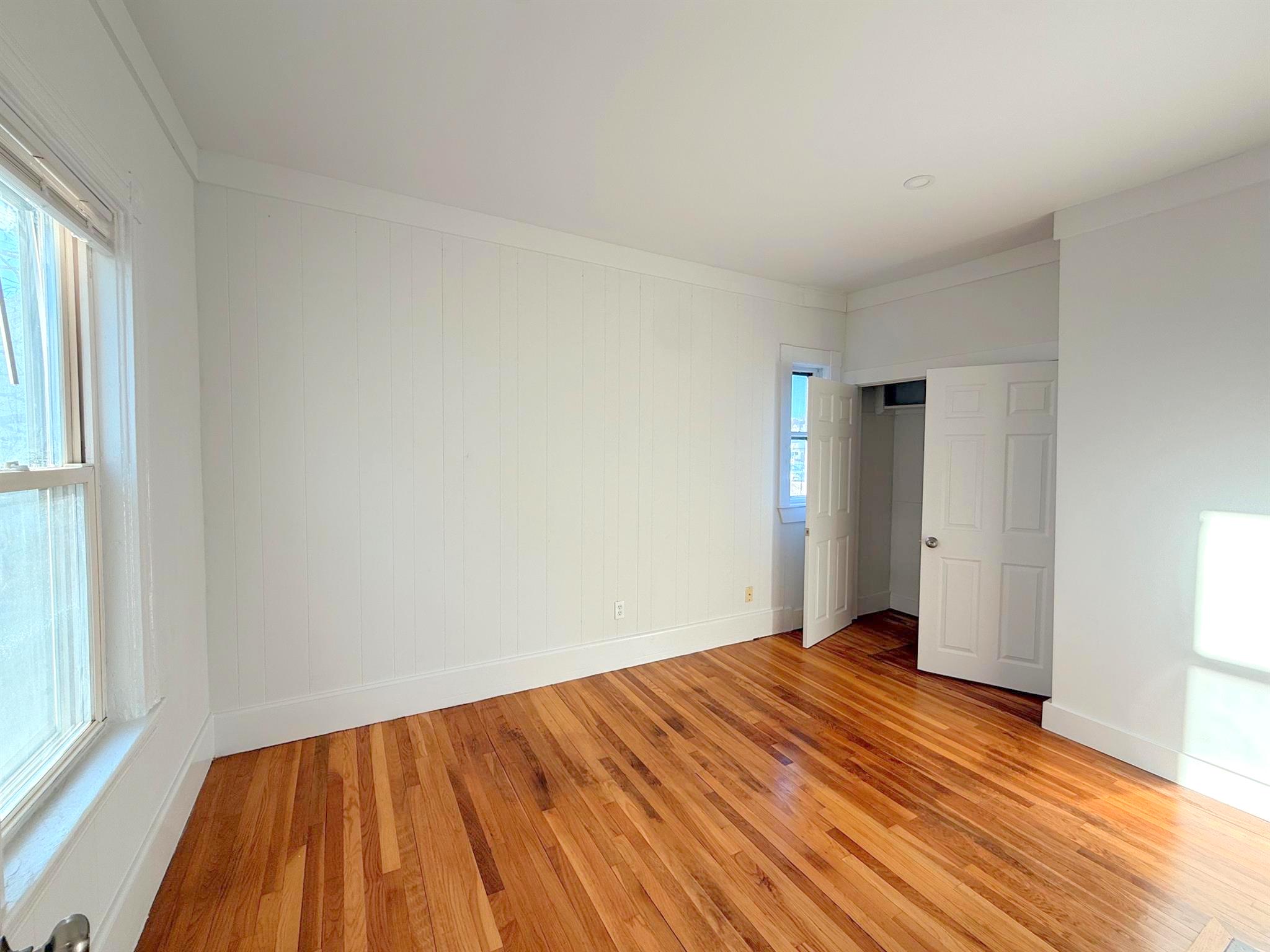 14 Stanford Ter, Ward Two