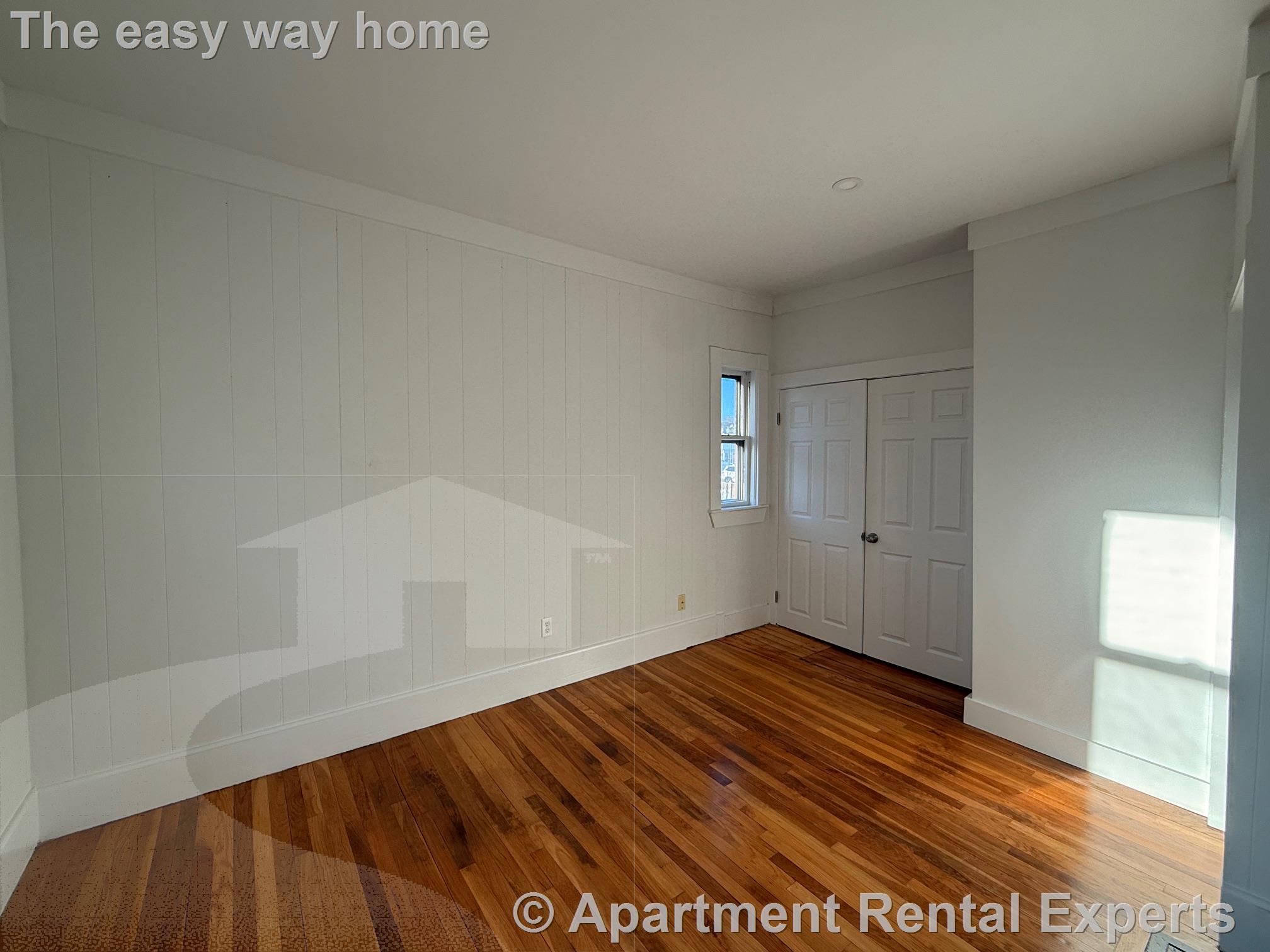 14-16 Stanford Ter, Porter Square