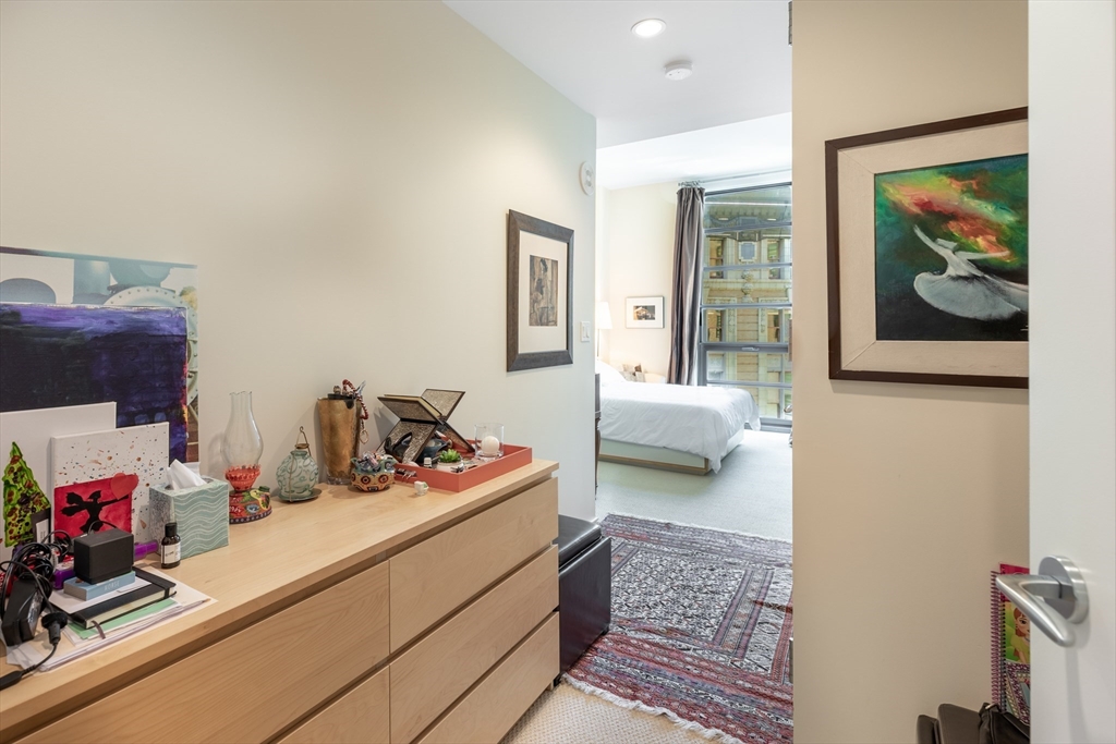 580 Washington St, Midtown