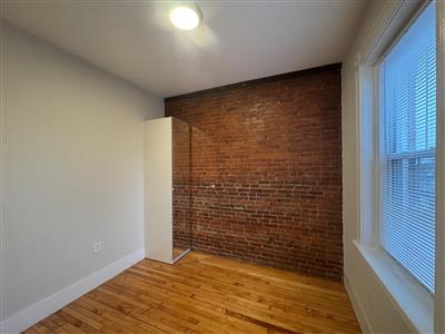 41 Laurel St, Ward Two