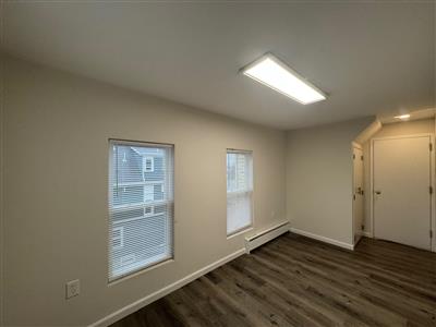 41 Laurel St, Ward Two