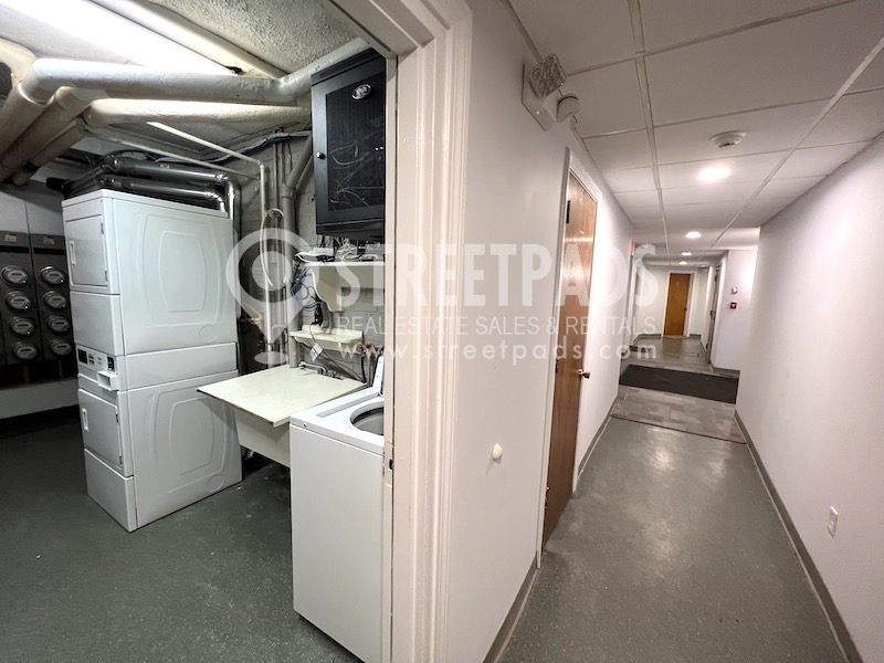 2018 Commonwealth Ave, Brighton