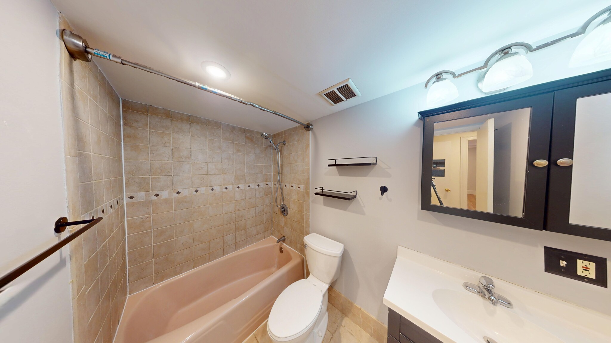 121 Tremont St, Brighton