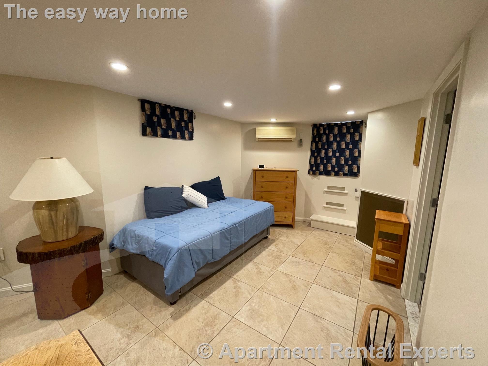 88 Park Ave, Strawberry Hill