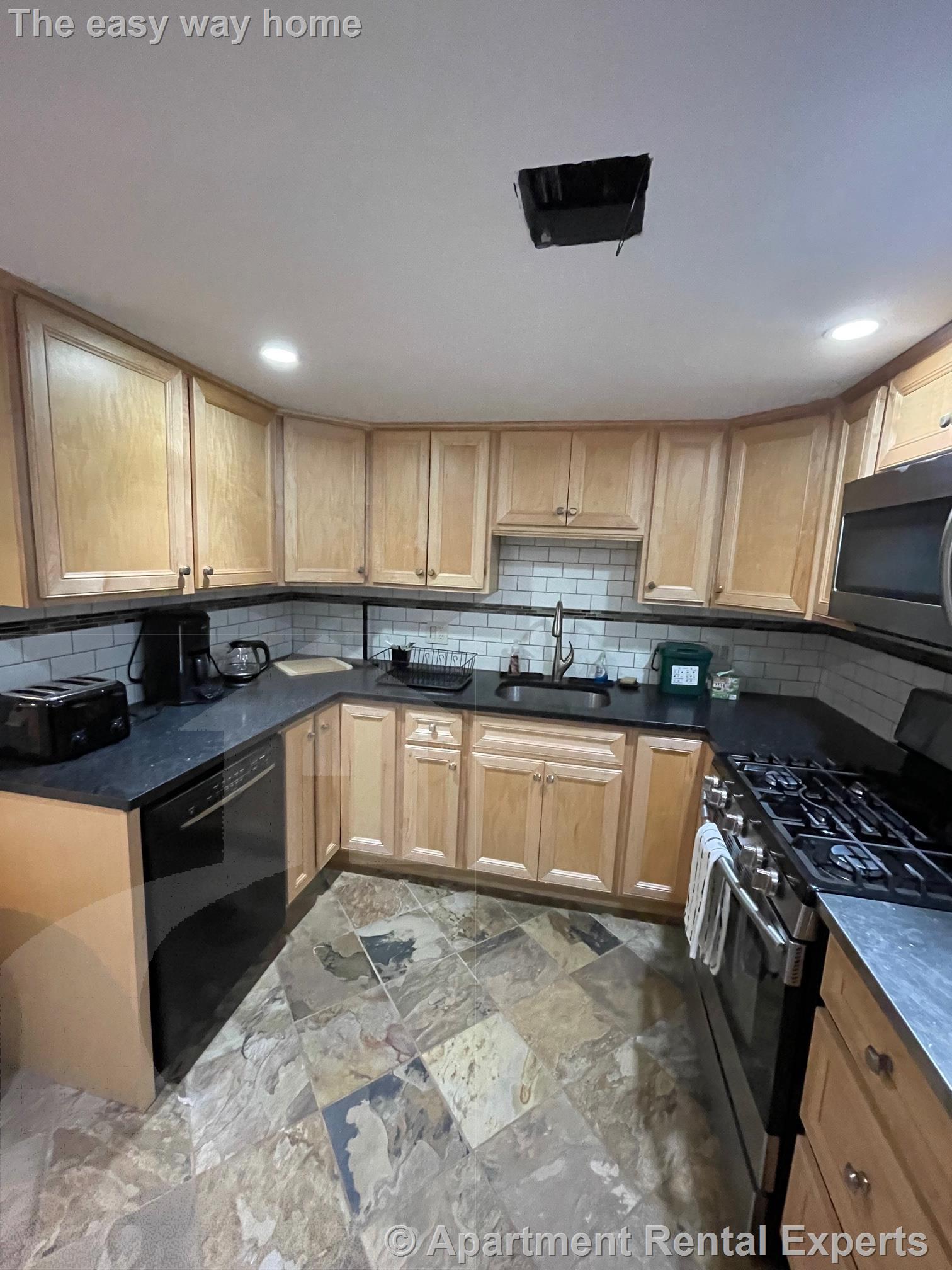 88 Park Ave, Strawberry Hill