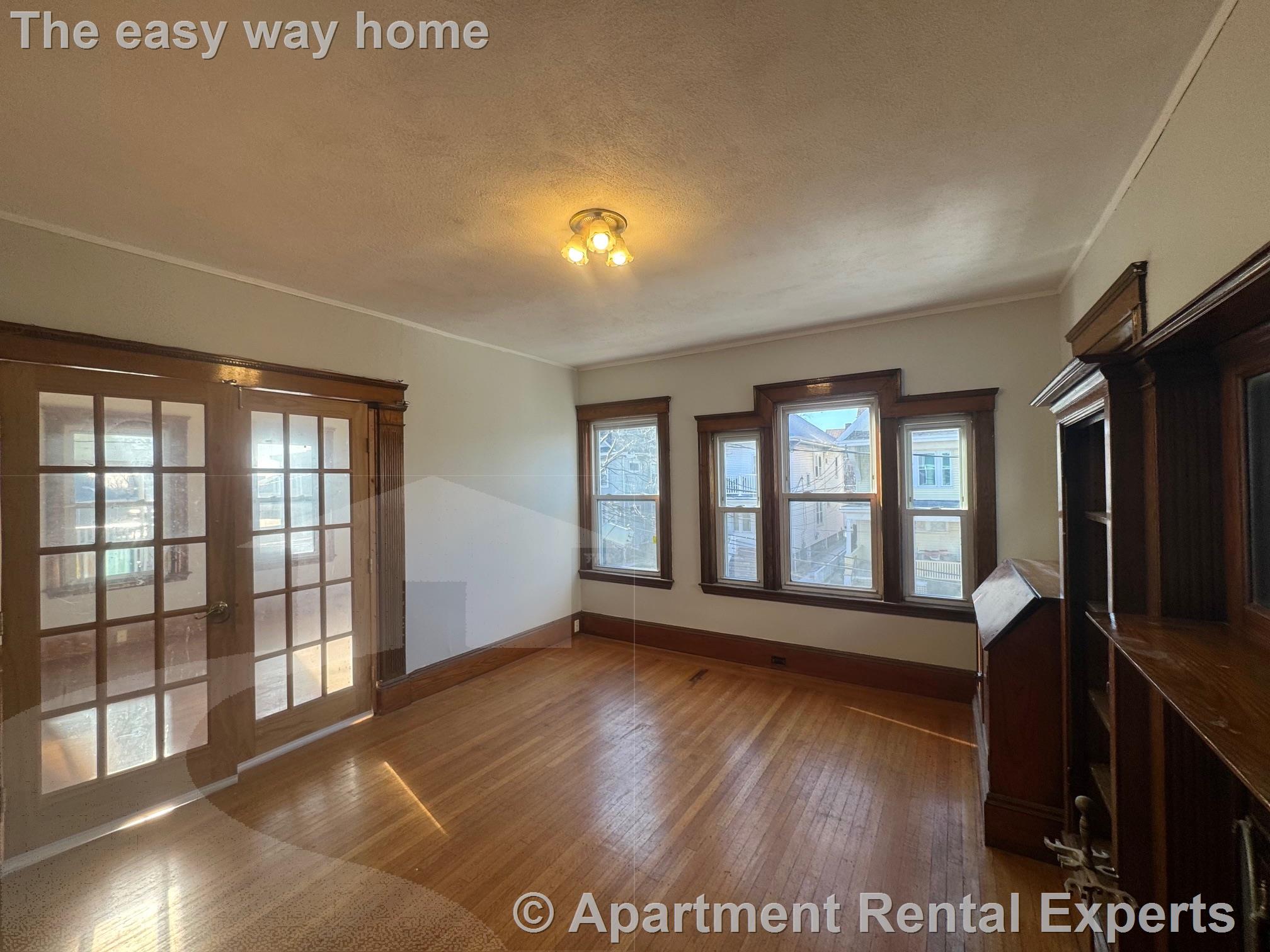 11 Westminster St, Teele Square