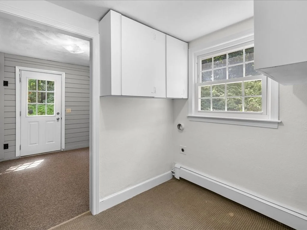 15 Woodridge Rd, Dover