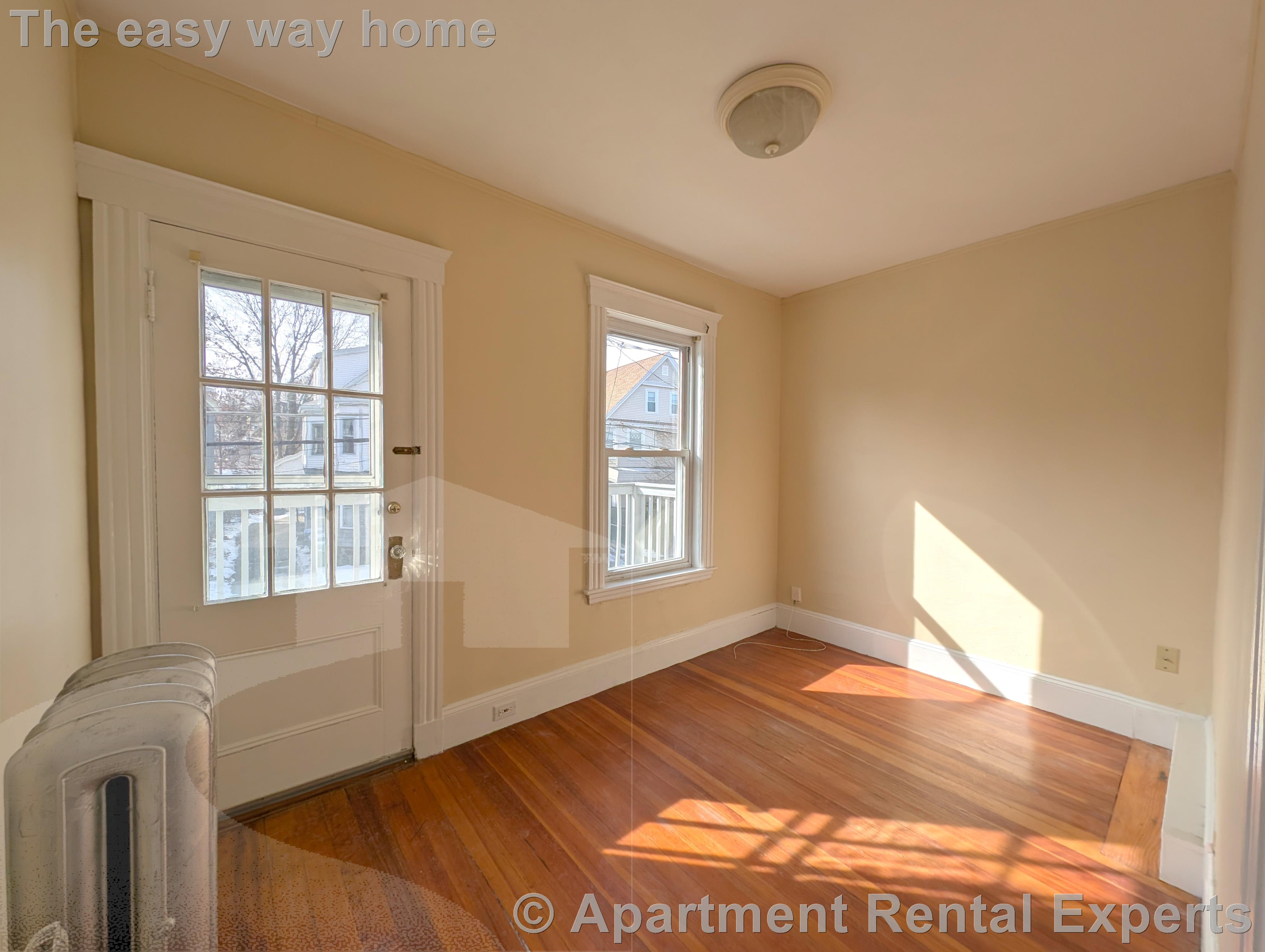 43 Orchard St, Tufts