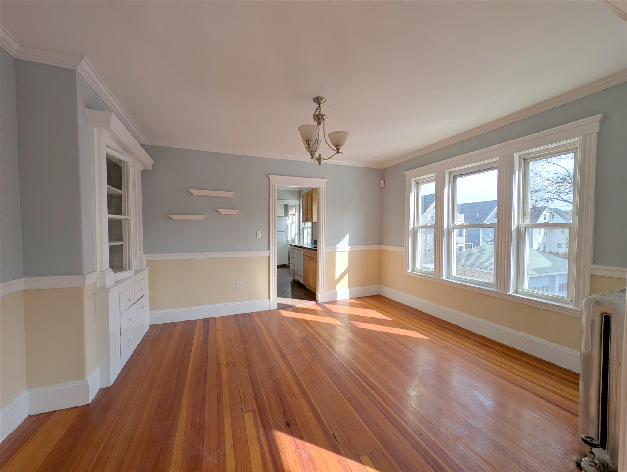 43 Orchard St, Medford