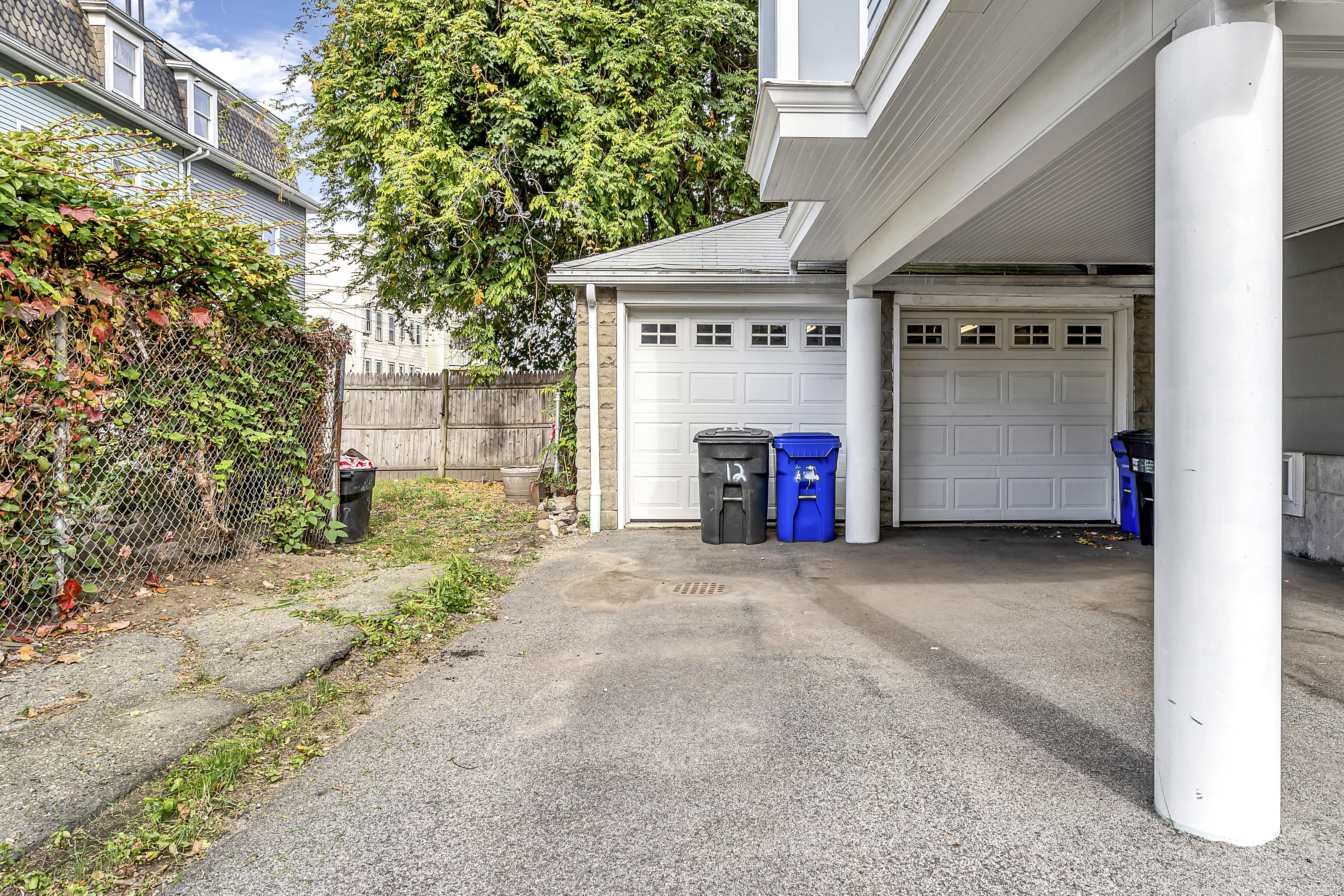4 bed, 2.5 bath apartment for rent at 12 Bradbury St Unit 12, Allston — photo 3 of 30