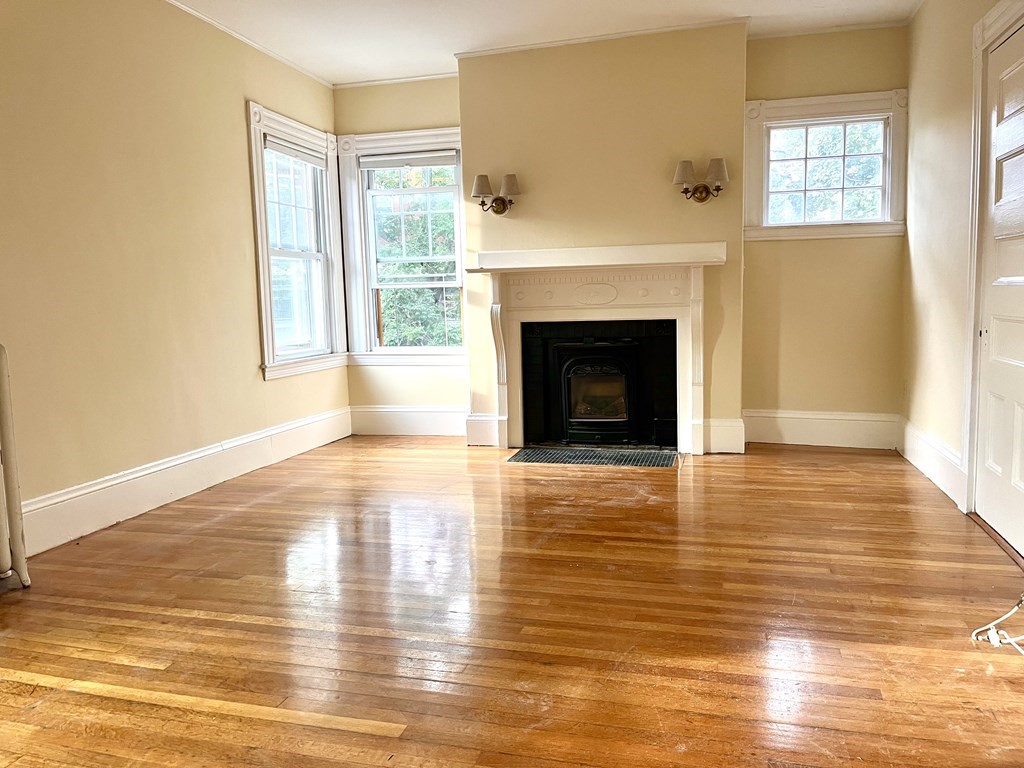 15 Auburn, Coolidge Corner