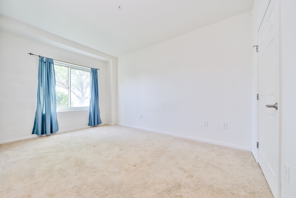 1 Cityview Ln, Quincy