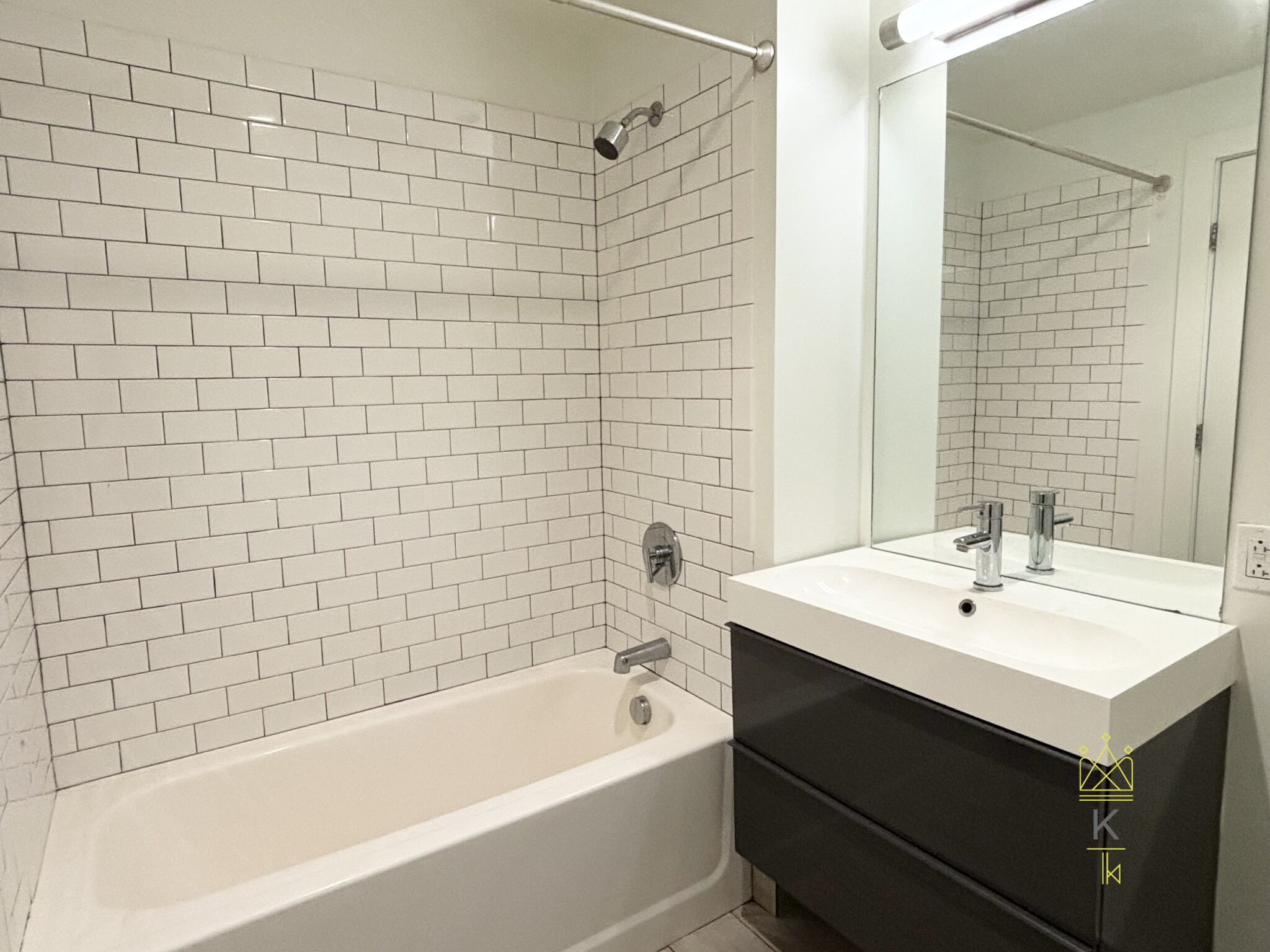 20 Sunnyside St, Jamaica Plain