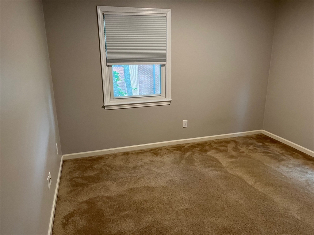 15 Church St, Natick