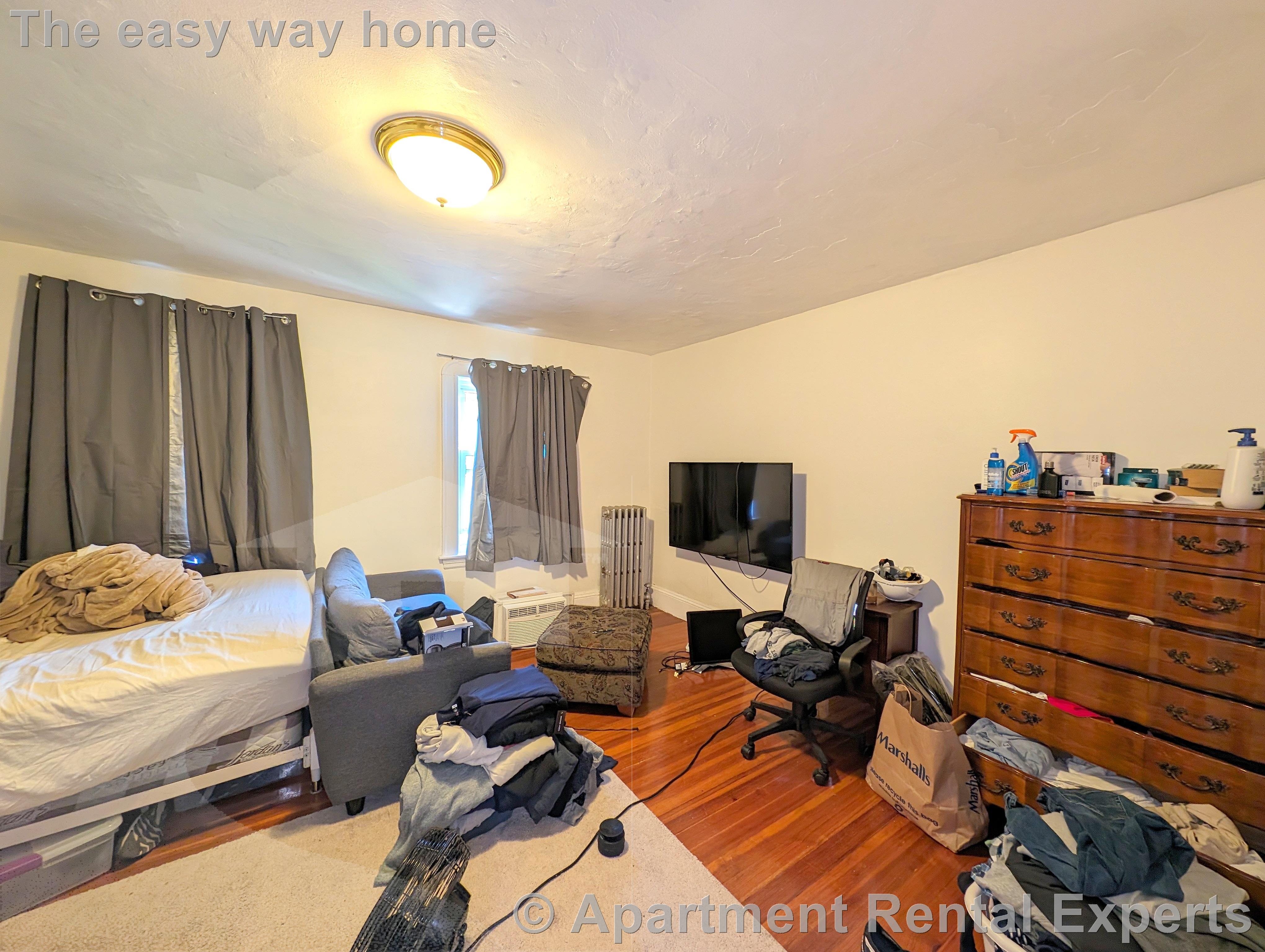 15 Paulina St, Davis Square