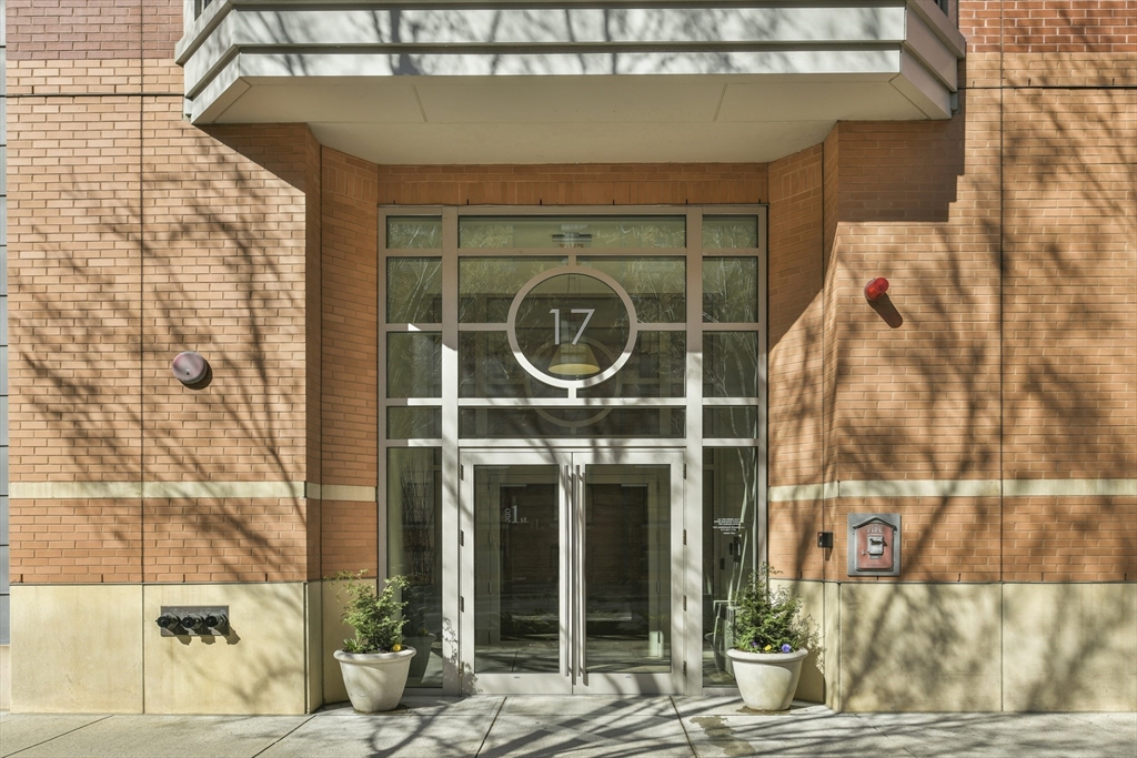 17 Otis St, East Cambridge