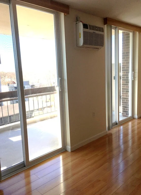 872 Mass Ave, Central Square