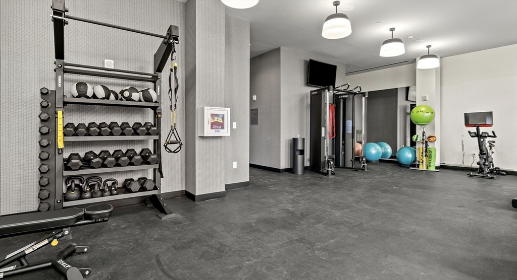 1515 Commonwealth Ave, Brighton