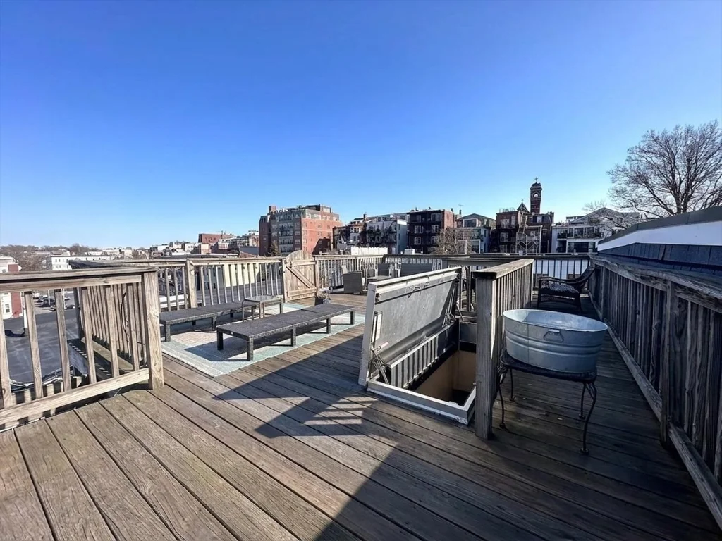 410 E 3rd, South Boston