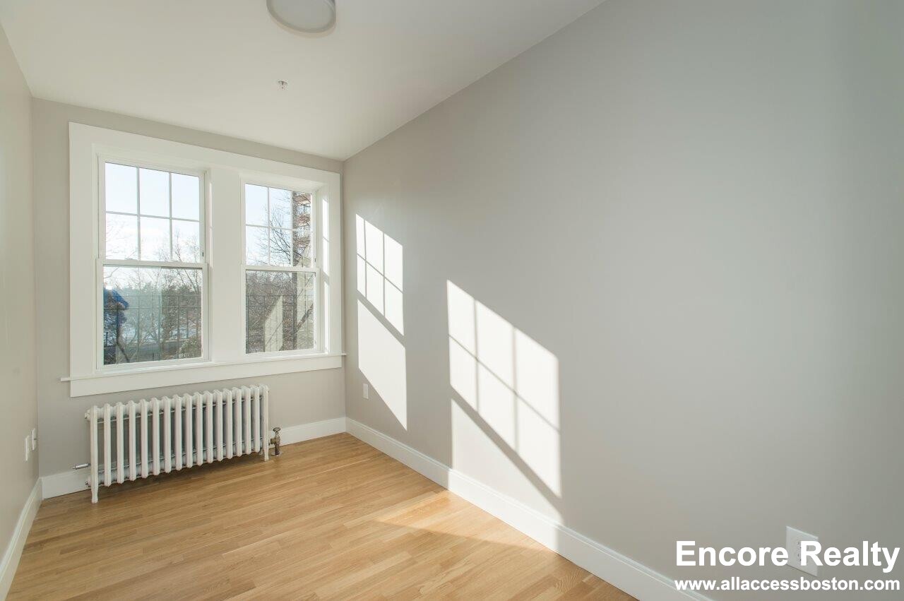 288 Chestnut Hill Ave, Brighton