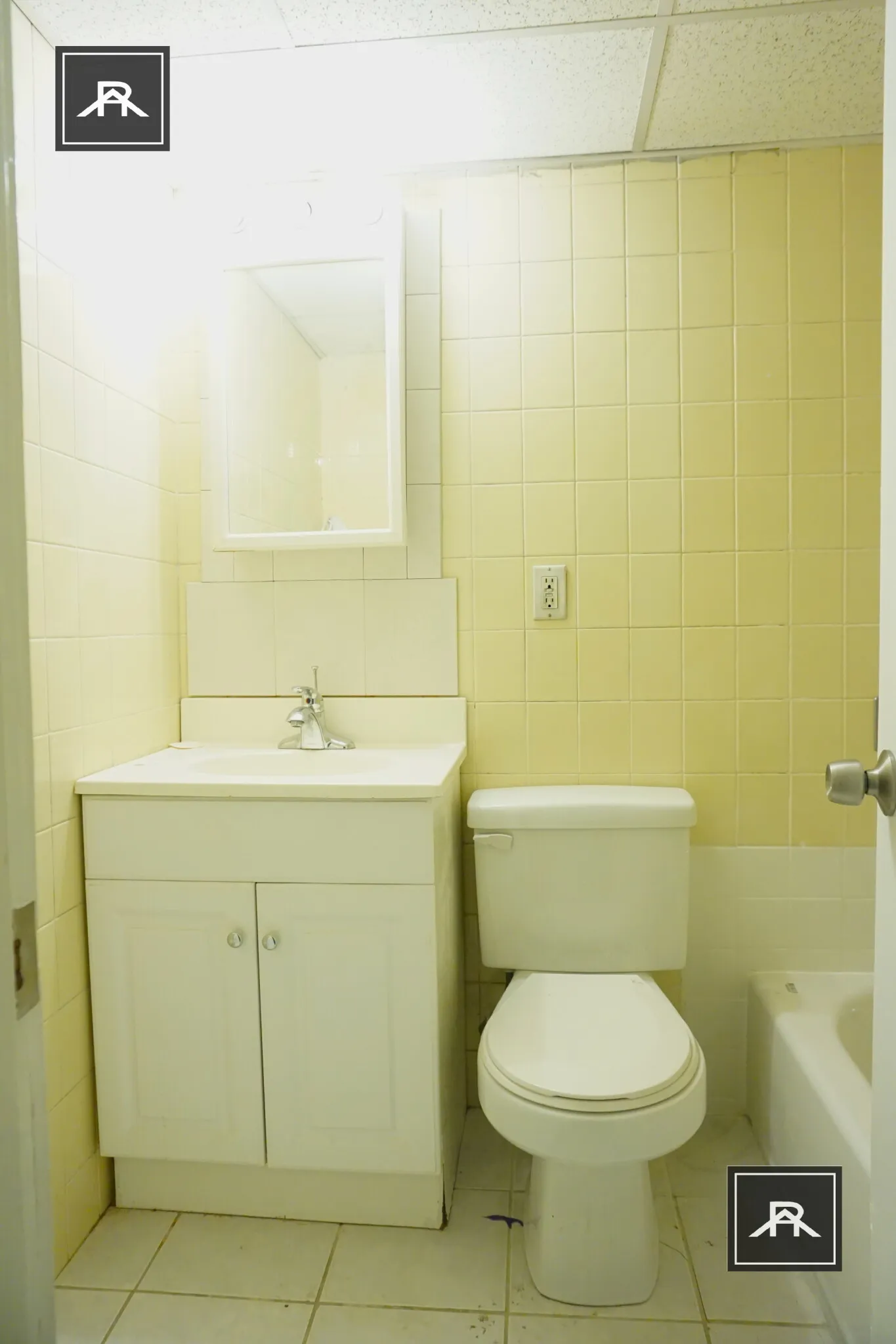 15 Glenville Ave, Allston