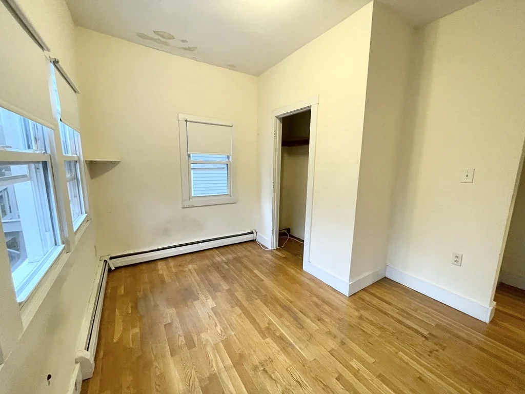 72 Calumet St, Mission Hill