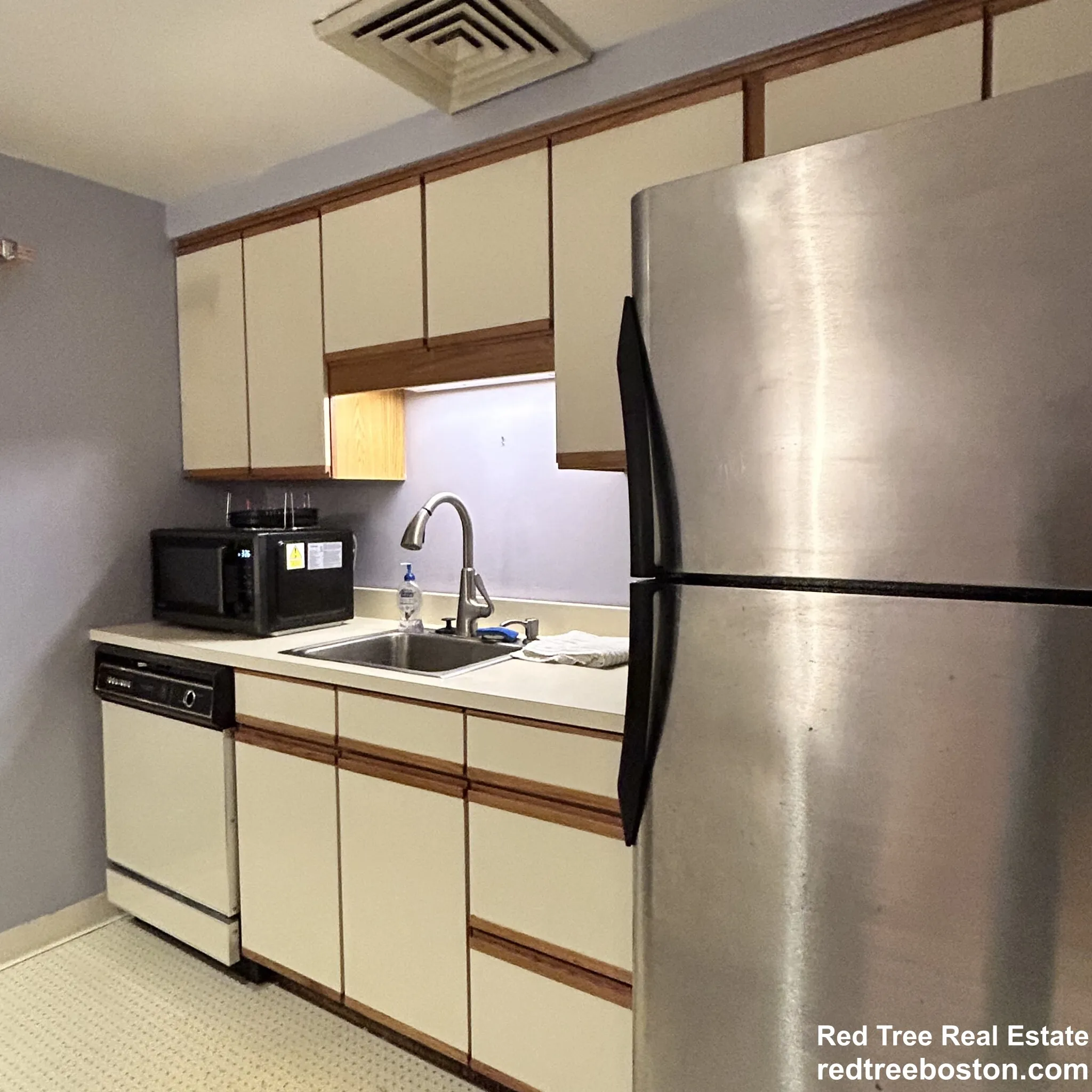 28 Parkman St, Coolidge Corner