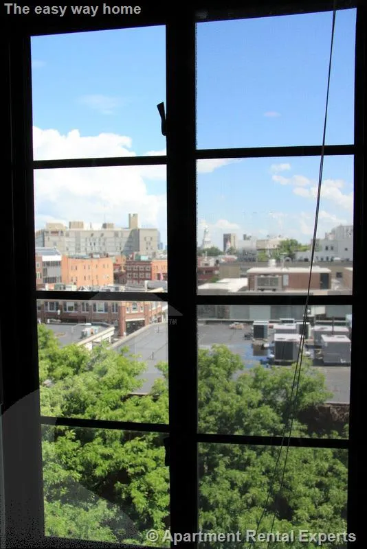 60 Brattle St, Harvard Square