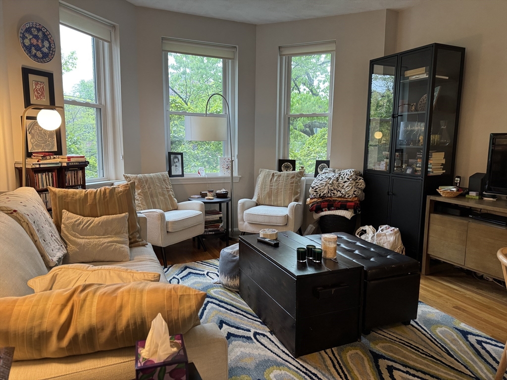 1409 Commonwealth Ave, Brighton