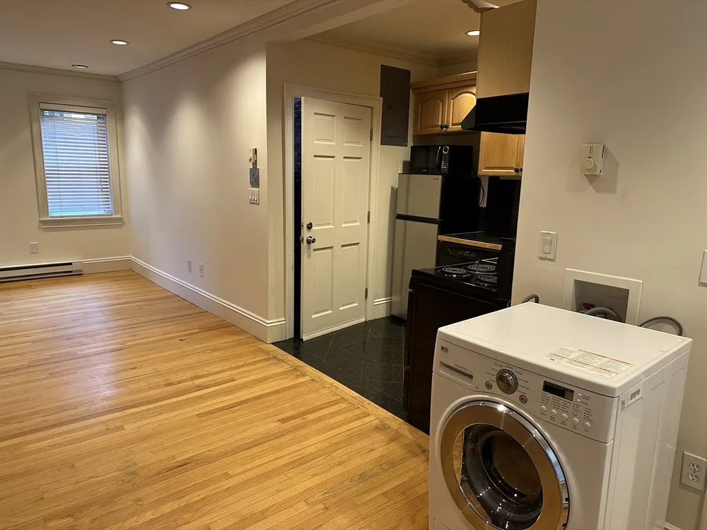 1 Hull Street Ct, North End