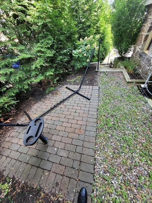 165 Winthrop Rd, Beaconsfield