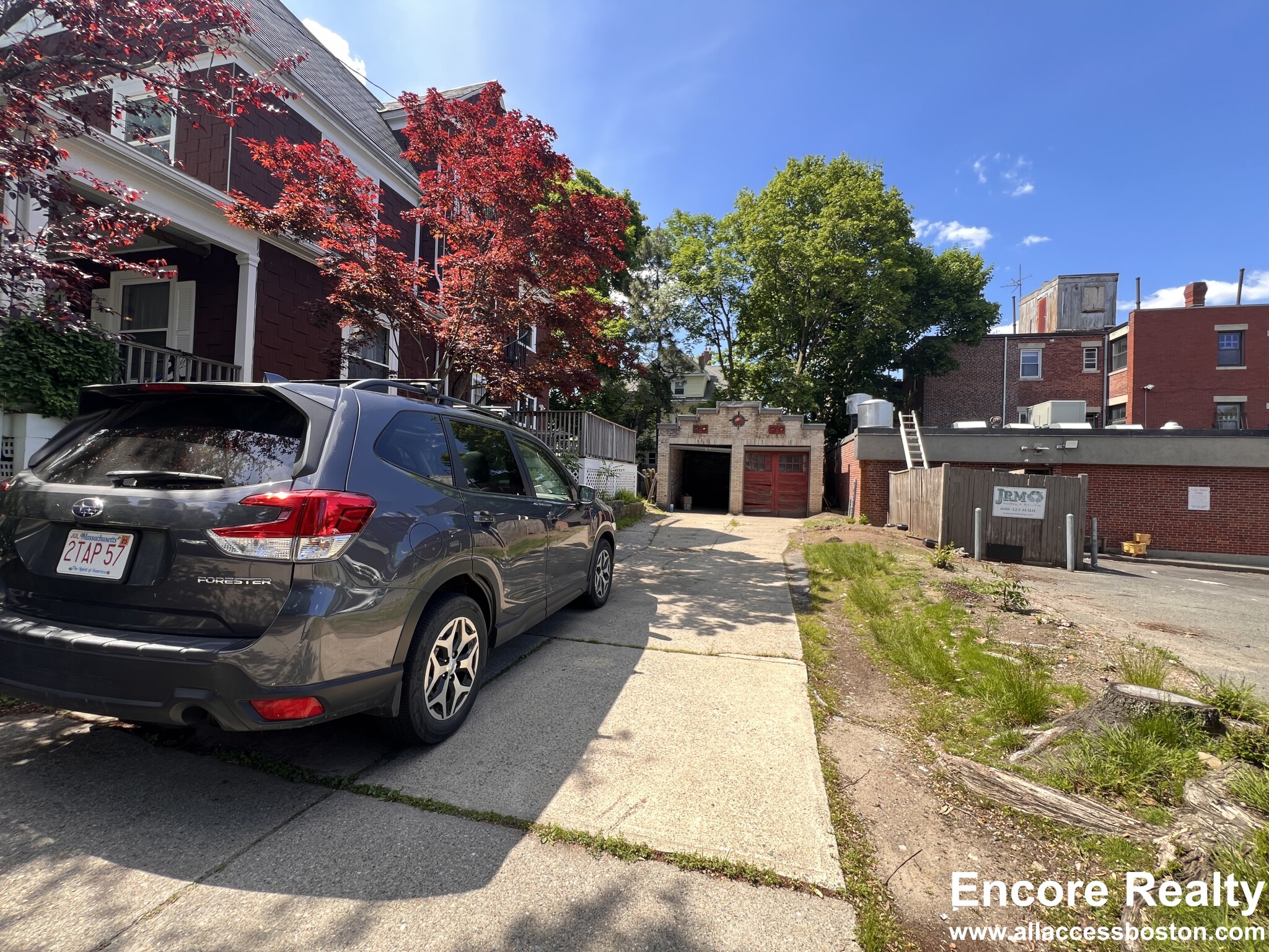 9 Kenwood St, North Brookline