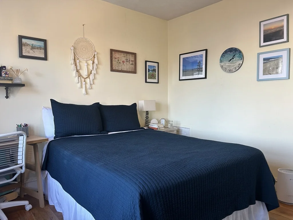 2039 Commonwealth Ave, Brighton