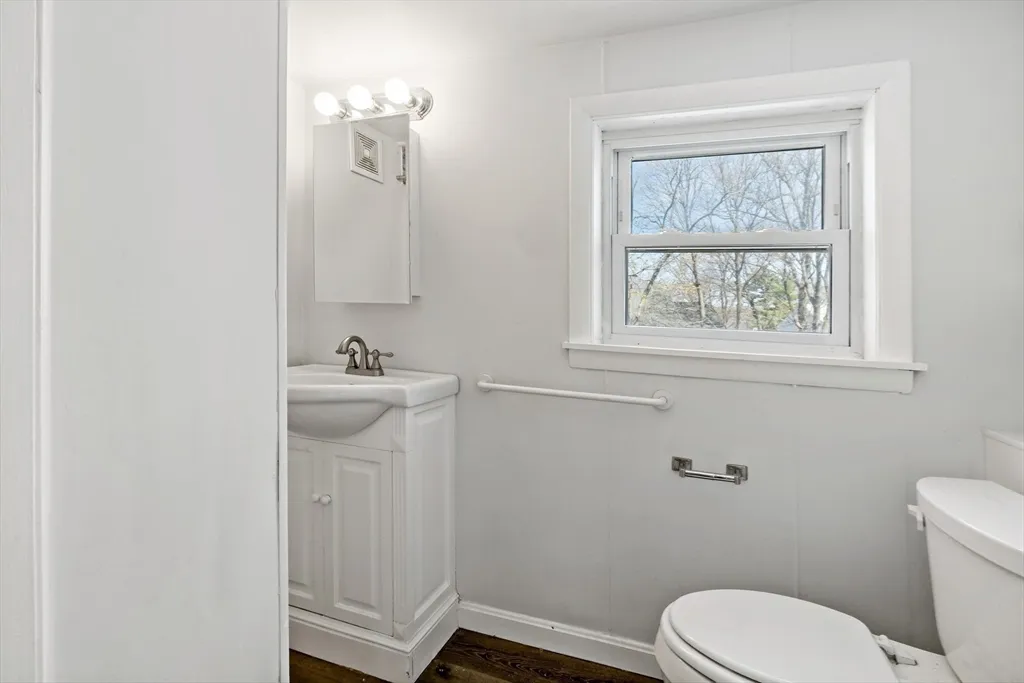 63 West Carpenter St, Attleboro