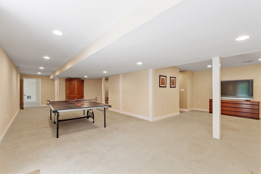 22 Periwinkle Way, North Andover