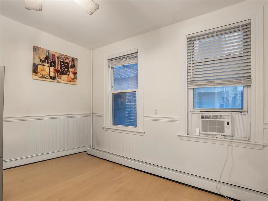 22 Irving St, Beacon Hill