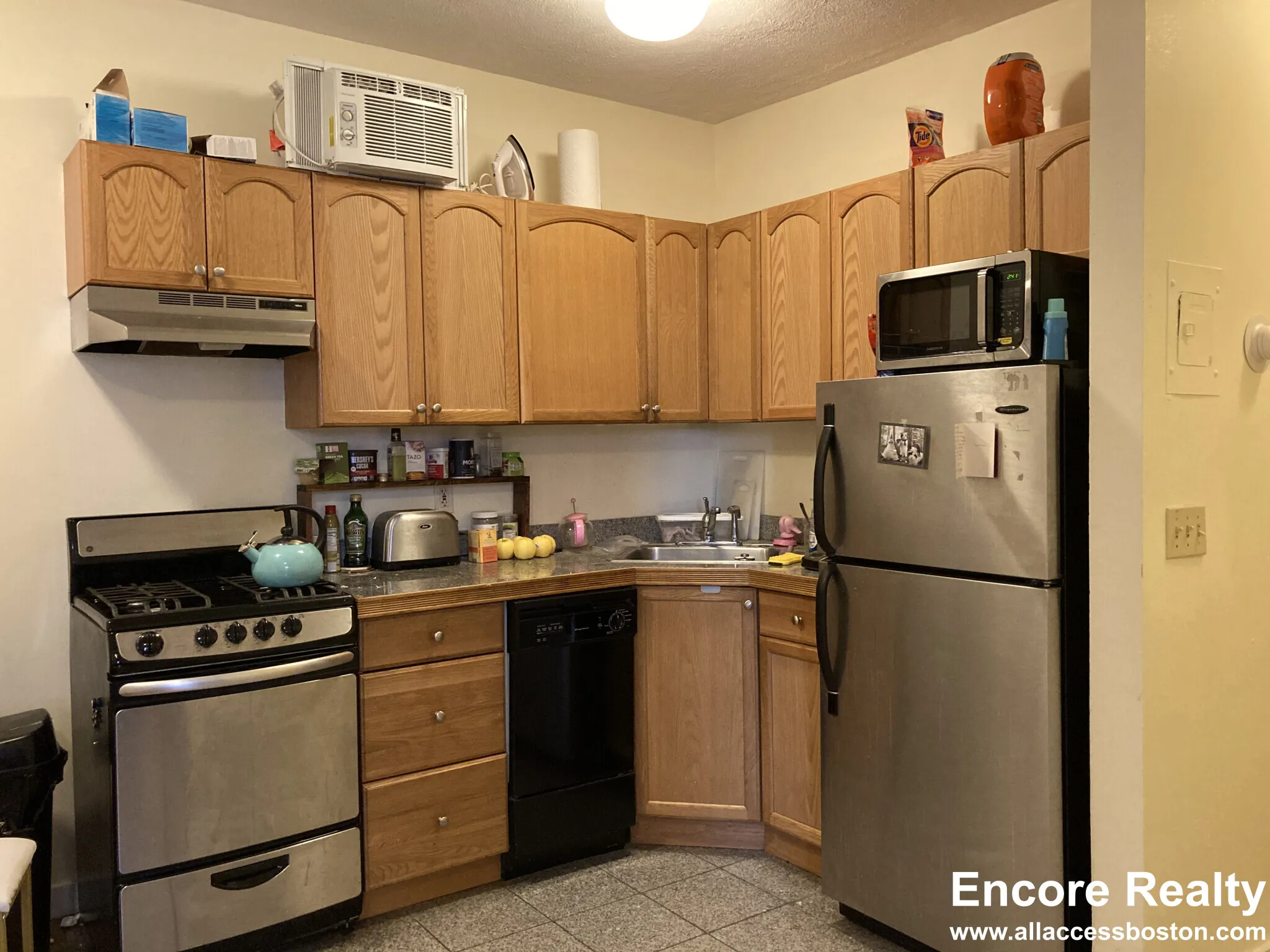 145 Endicott St, North End