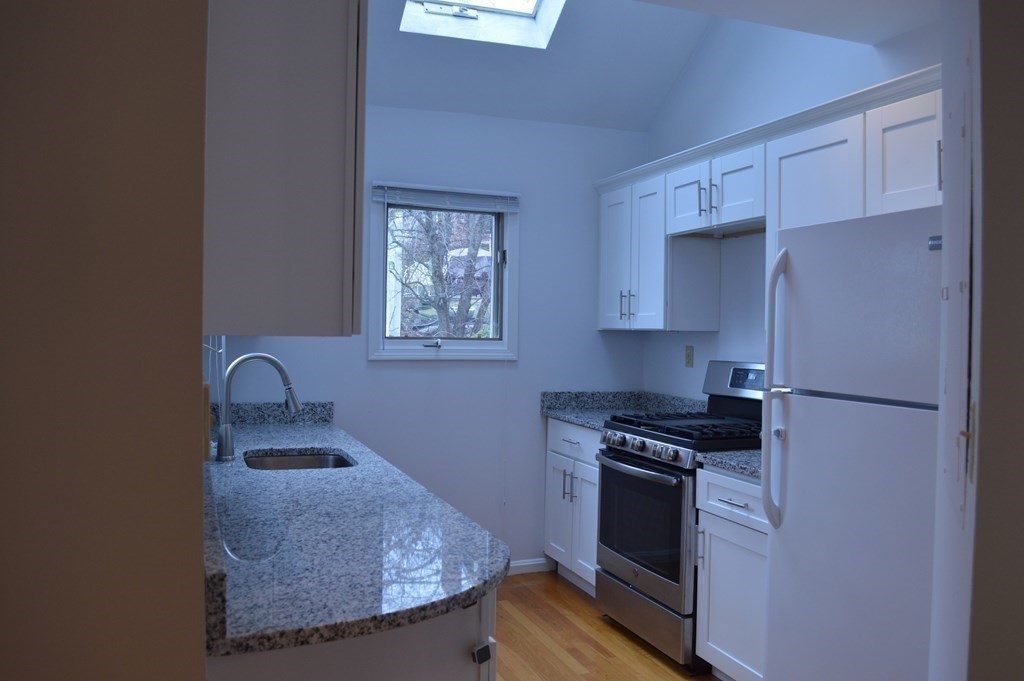 2 Turning Mill Ln, Quincy