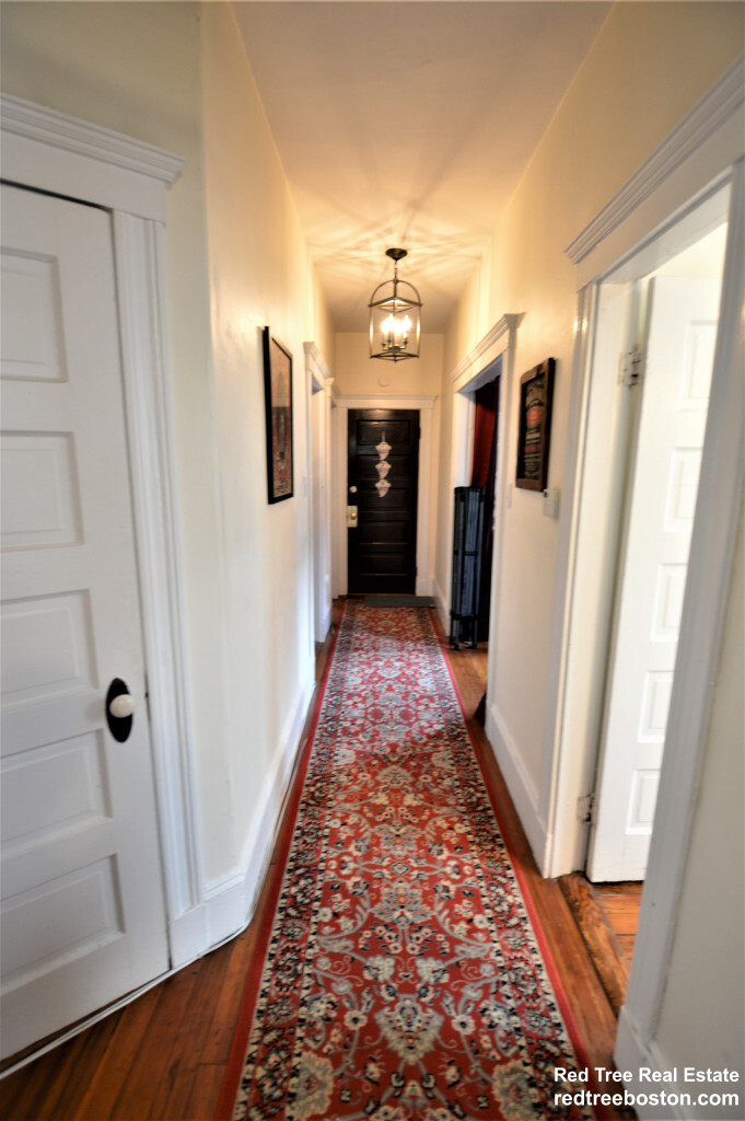 67 Washburn Ave, North Cambridge