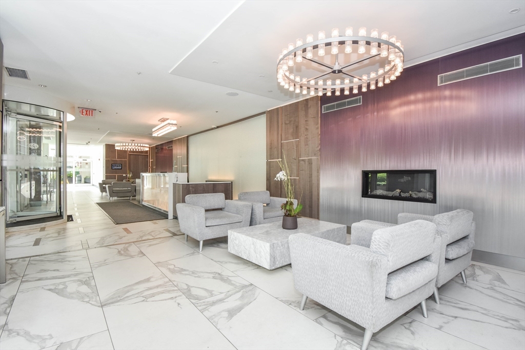 10 Museum Way, East Cambridge