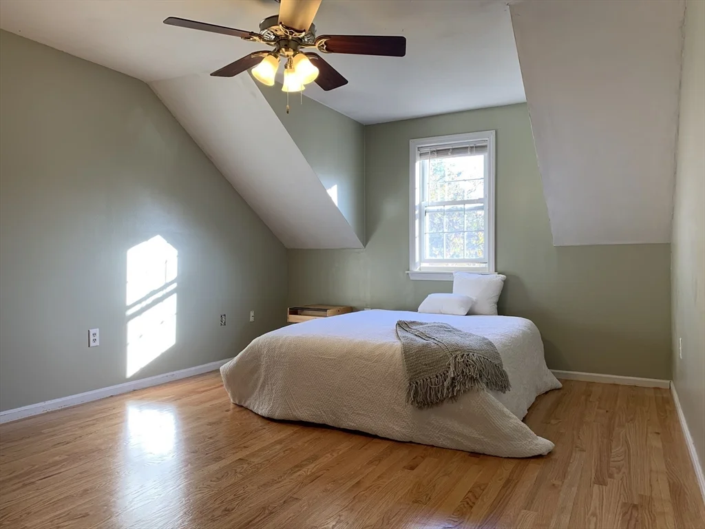 45 Kennedy Dr, North Chelmsford