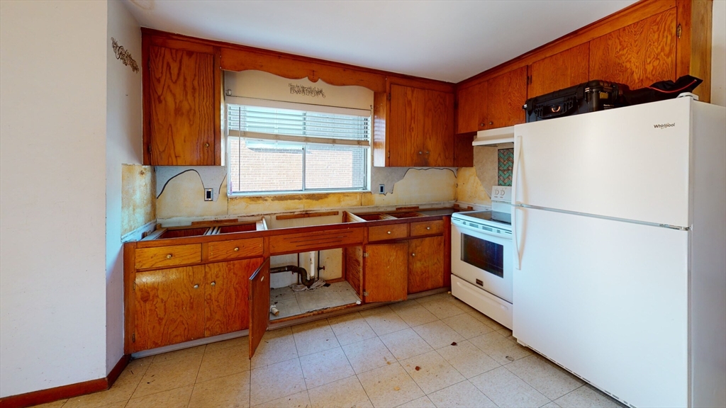 78-80 Harvard St, Waltham